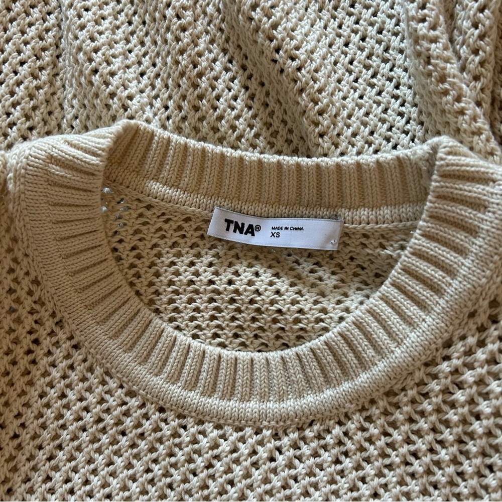 Aritzia Ivory / Off white sweater